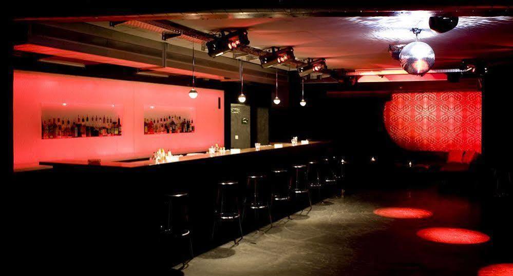 Arena Guesthouse 弗利姆斯 外观 照片